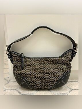COACH Vintage Y2K Signature SoHo Mini Curved Hobo W/ Adjustable Strap W/ Silver